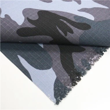 पॉलिएस्टर छलावरण कपड़ा